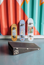 Cargar imagen en el visor de la galería, Kit SB Kids Ramp + Skateboard Tricks Completo
