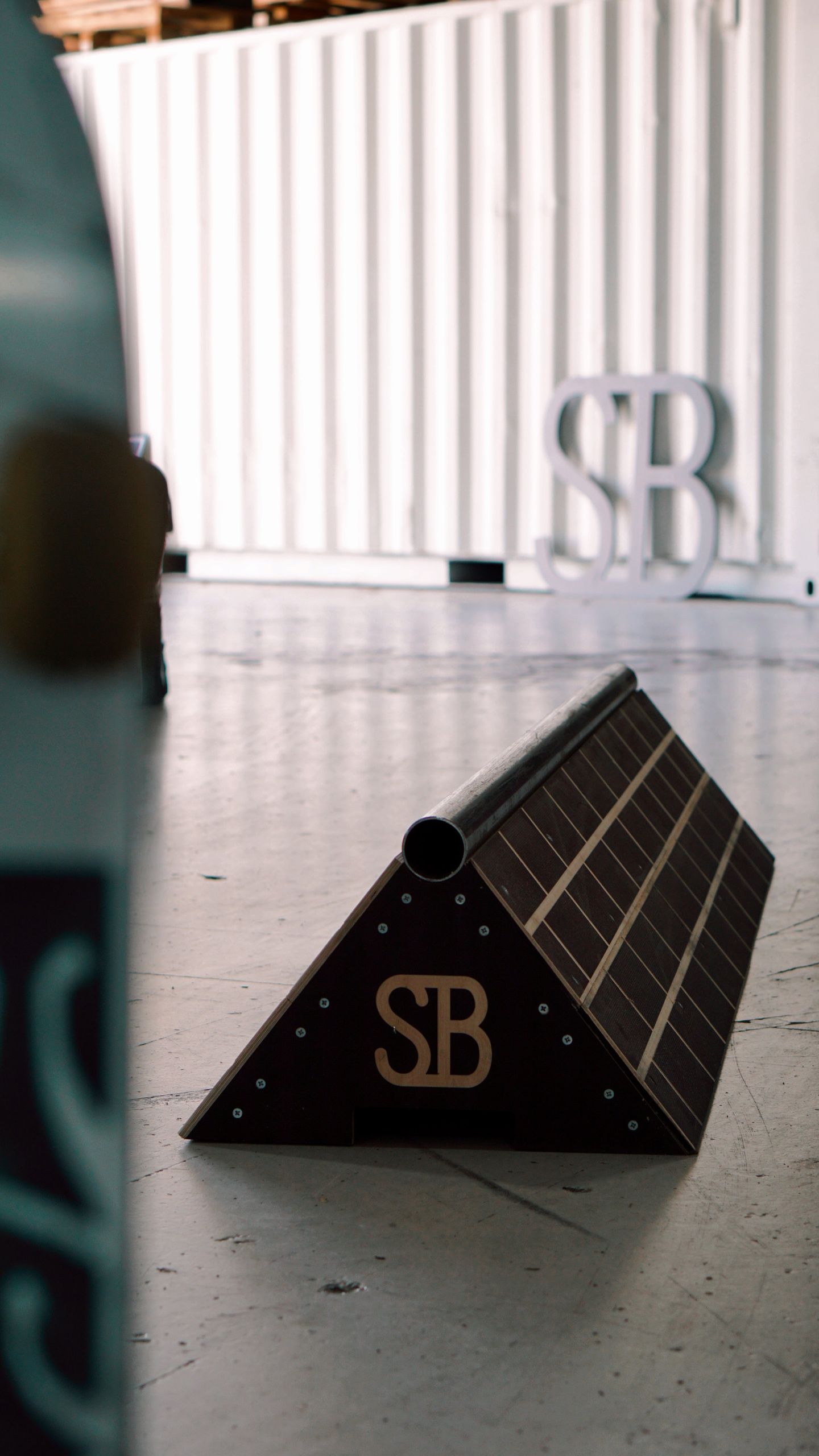 SB BANK RAIL Bricks 200x35cm